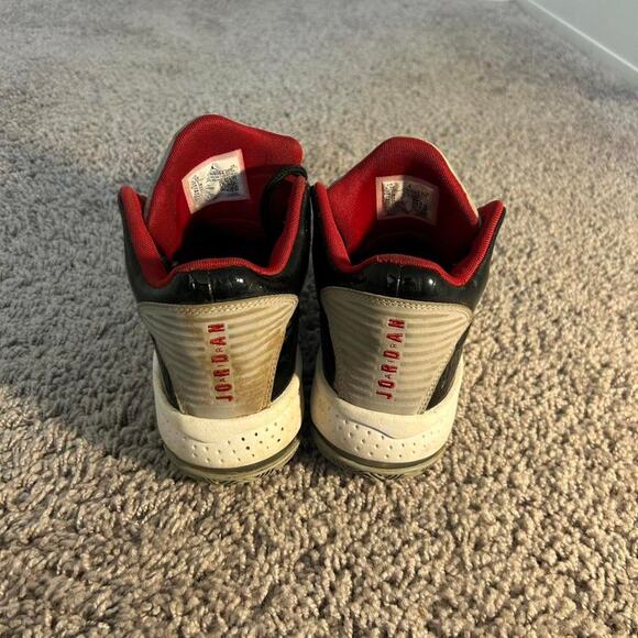 Jordan max aura 2 sneakers - Picture 3 of 6